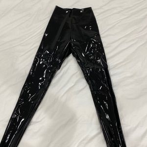 Commando faux patent leather legging
